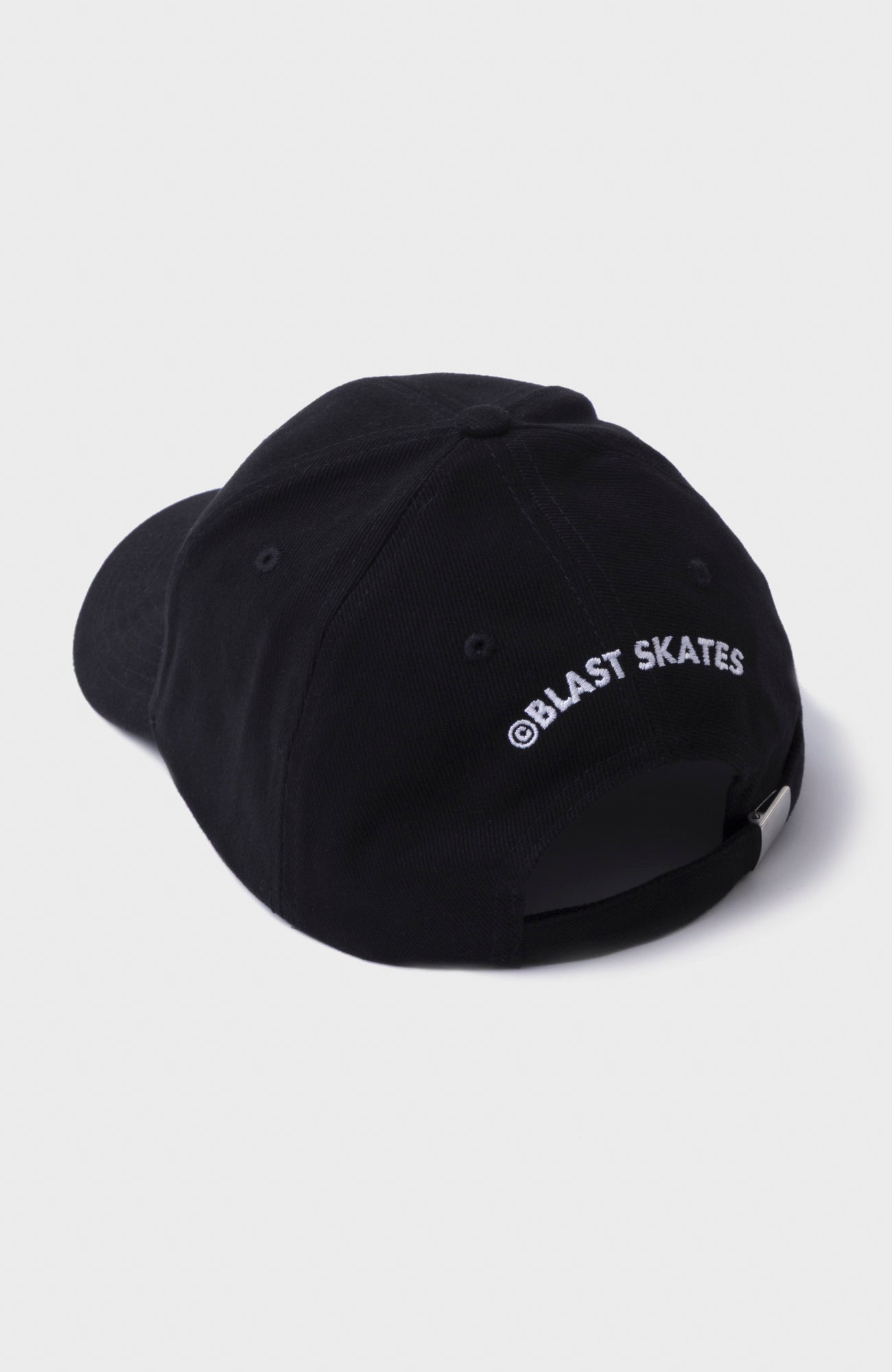 CLASSIC 6 PANEL - EMBROIDERED 'B' CAP - Black