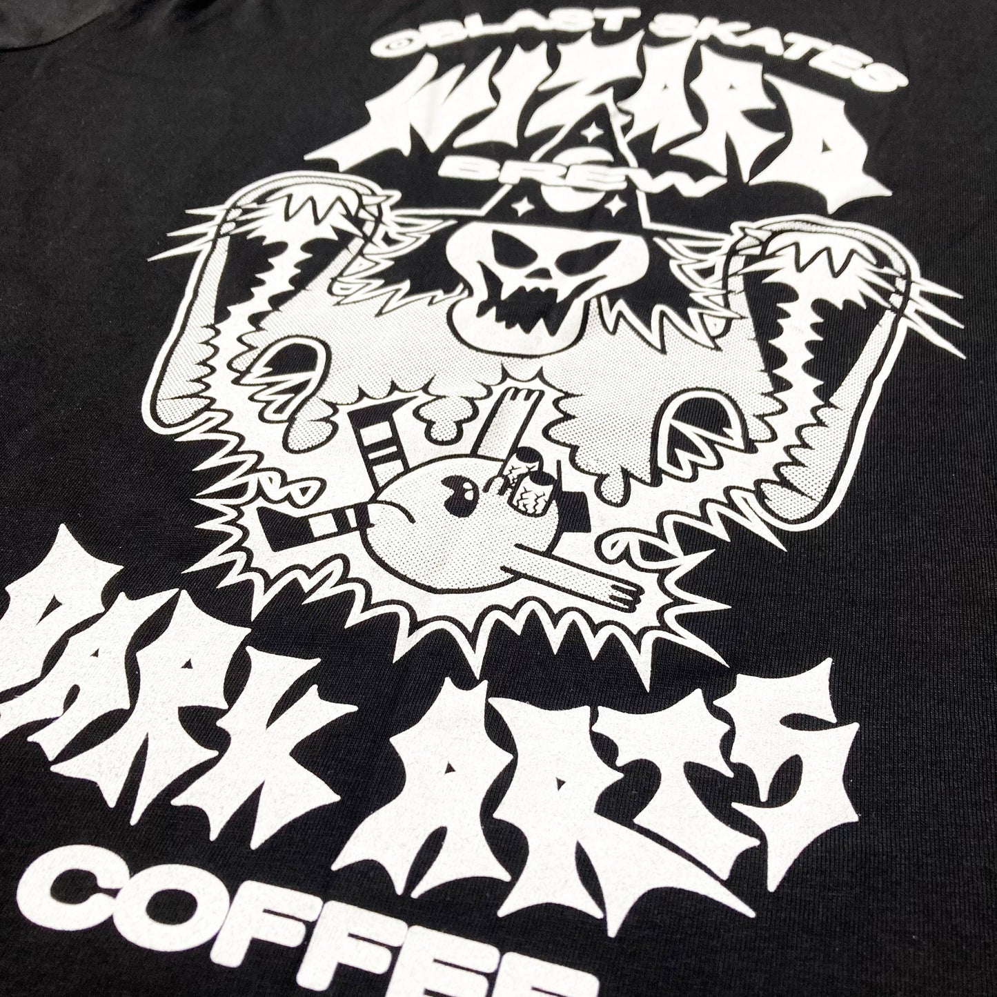 DARK ARTS X BLAST SKATES, T-Shirt