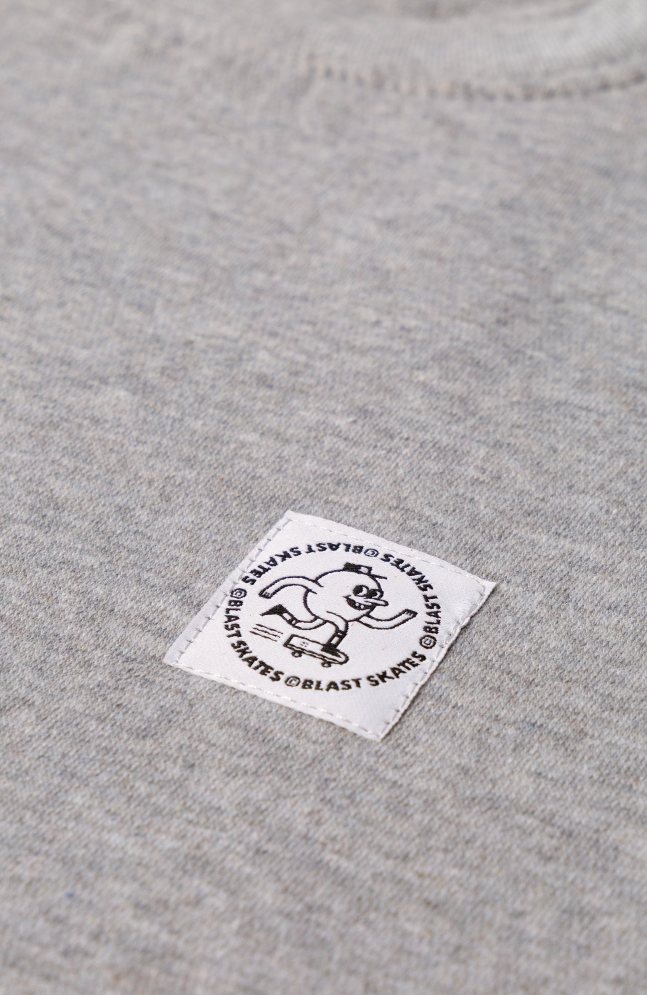 ROUND LOGO CREW NECK - ASH