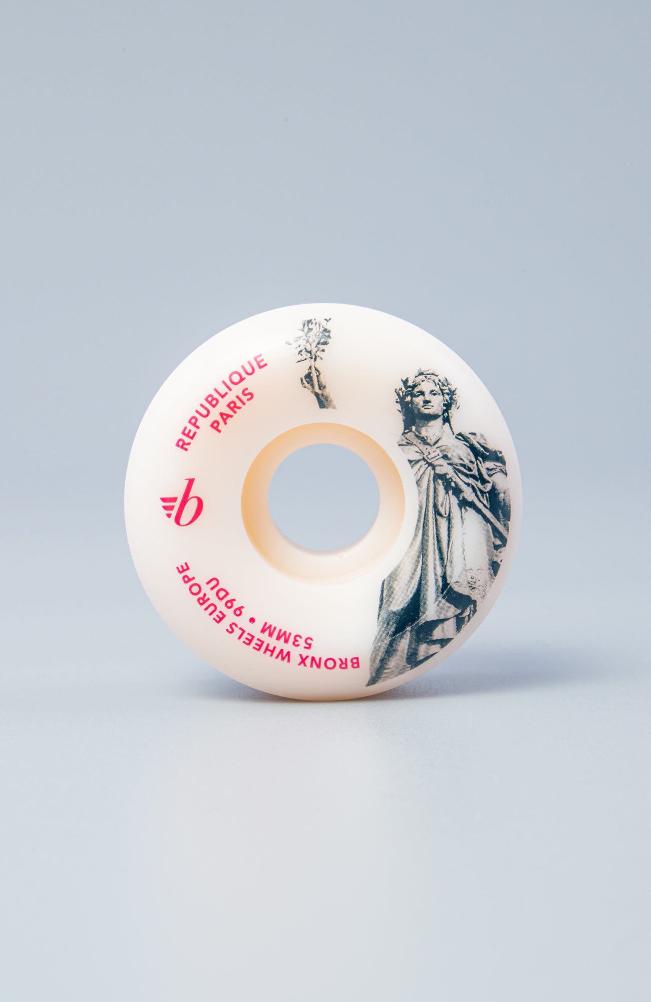 REPUBLIQUE / PARIS, GOLD Formula, Angled Shape, 99A - 53mm