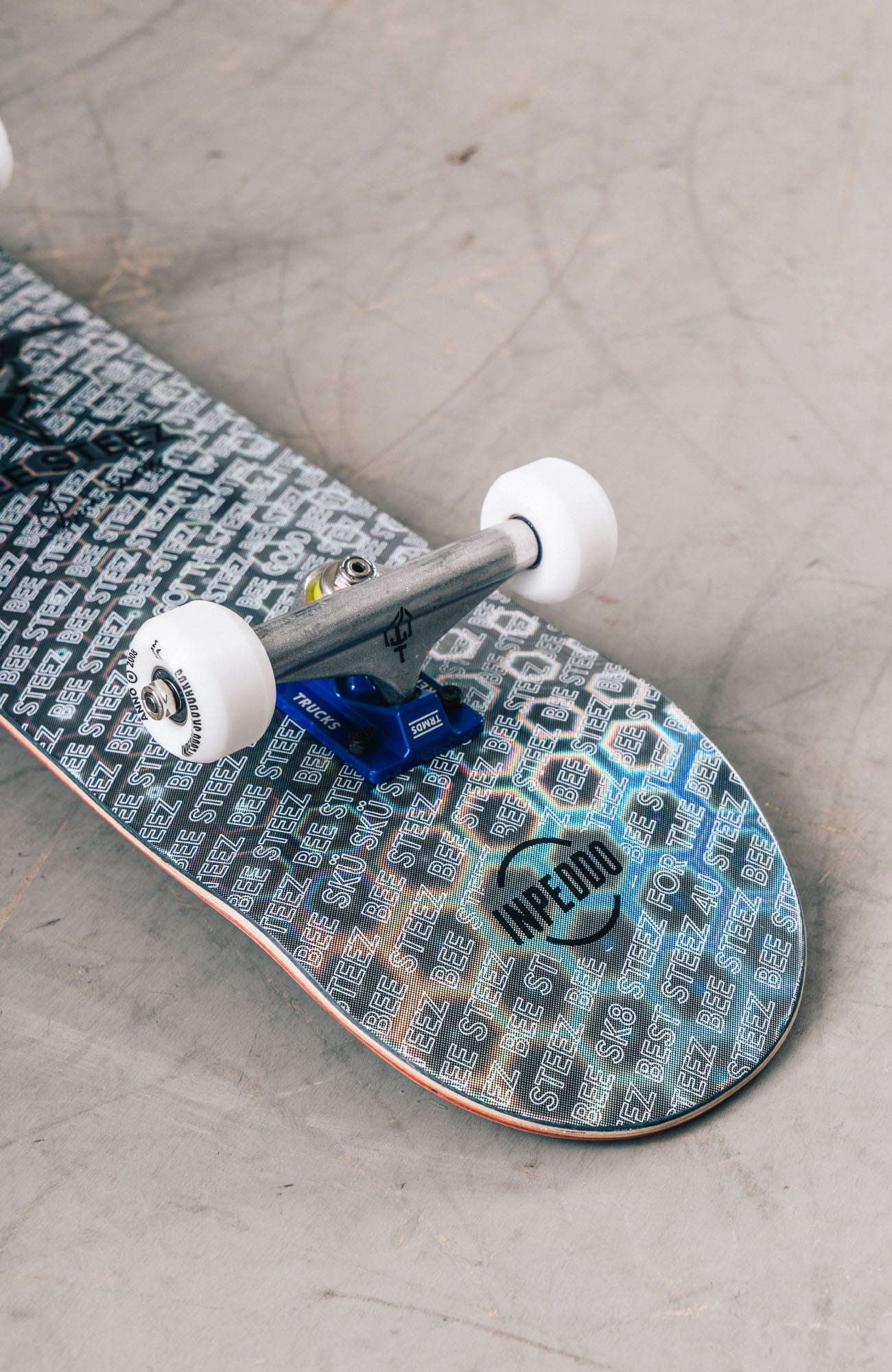BEE STEEZ Skateboard Prem Complete