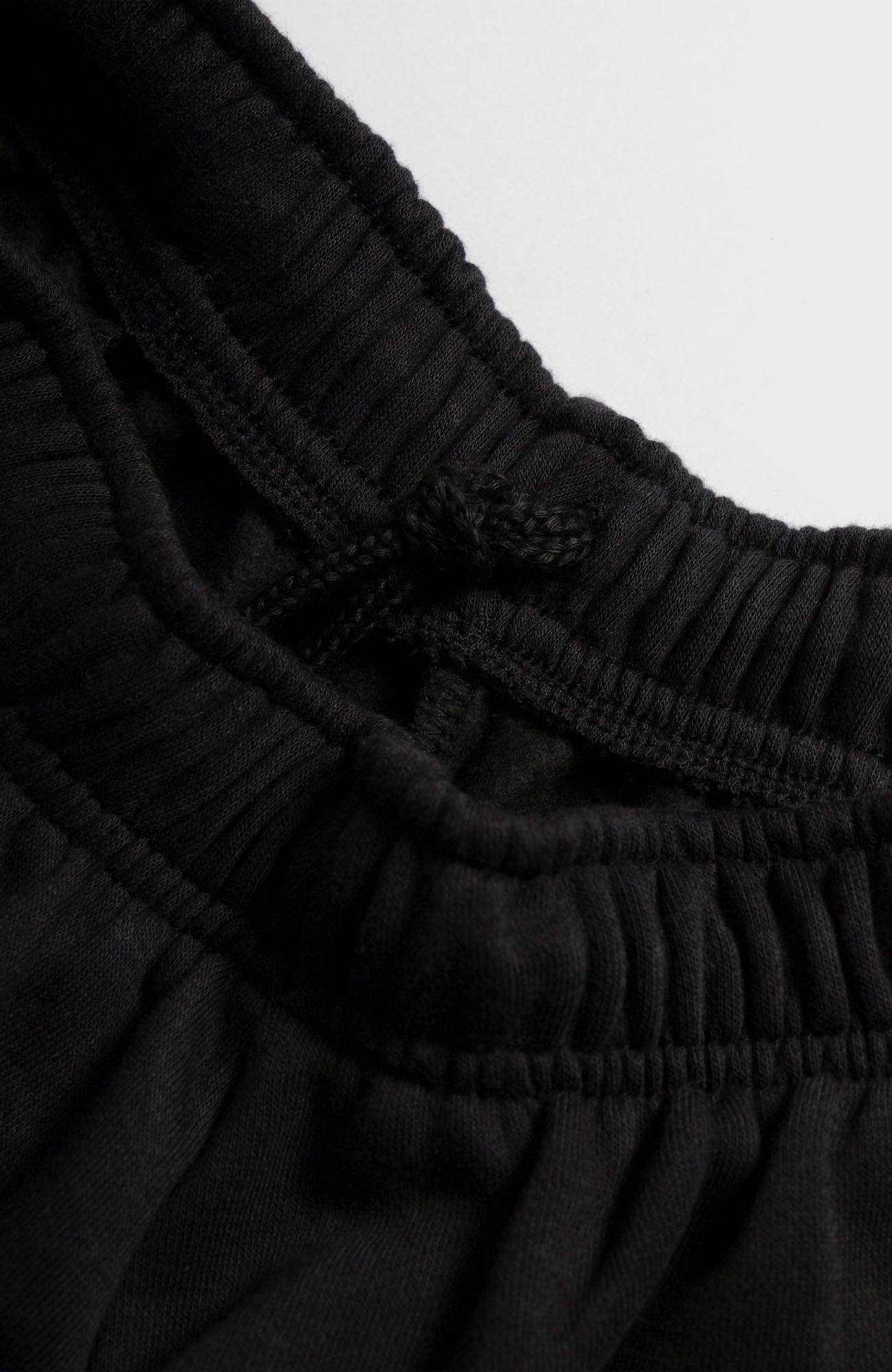 BLAST SKATES JOGGER - BLACK