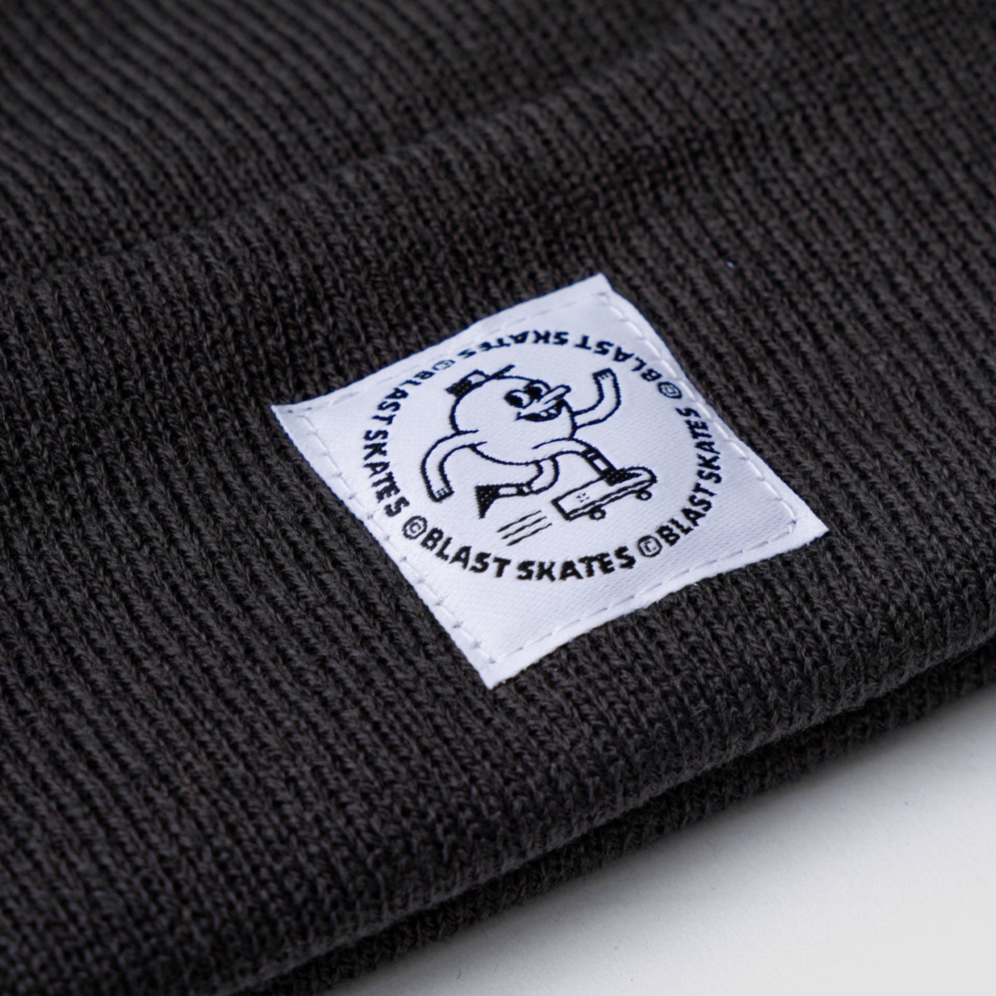 DARK GREY ROUND LOGO BEANIE