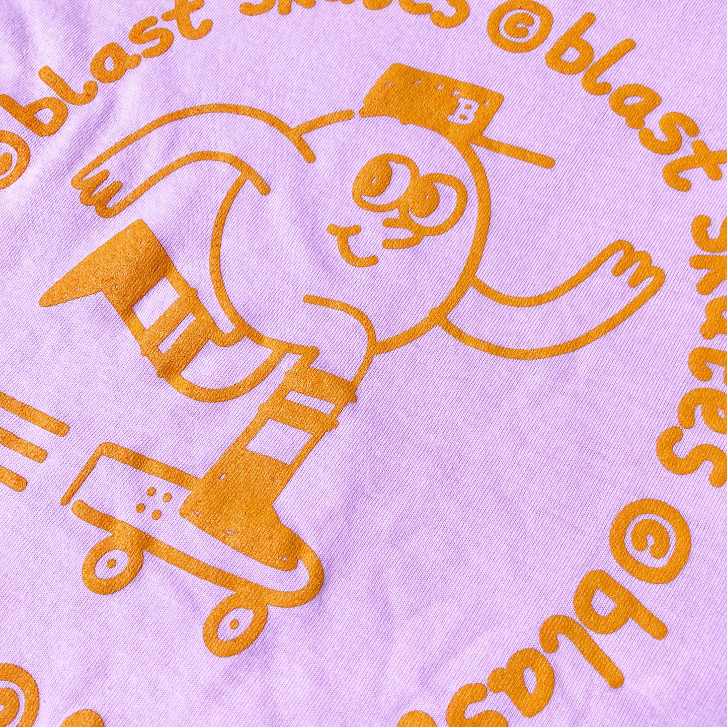 JUNIOR ROUND LOGO T-shirt PINK, kid sized -  Orange print