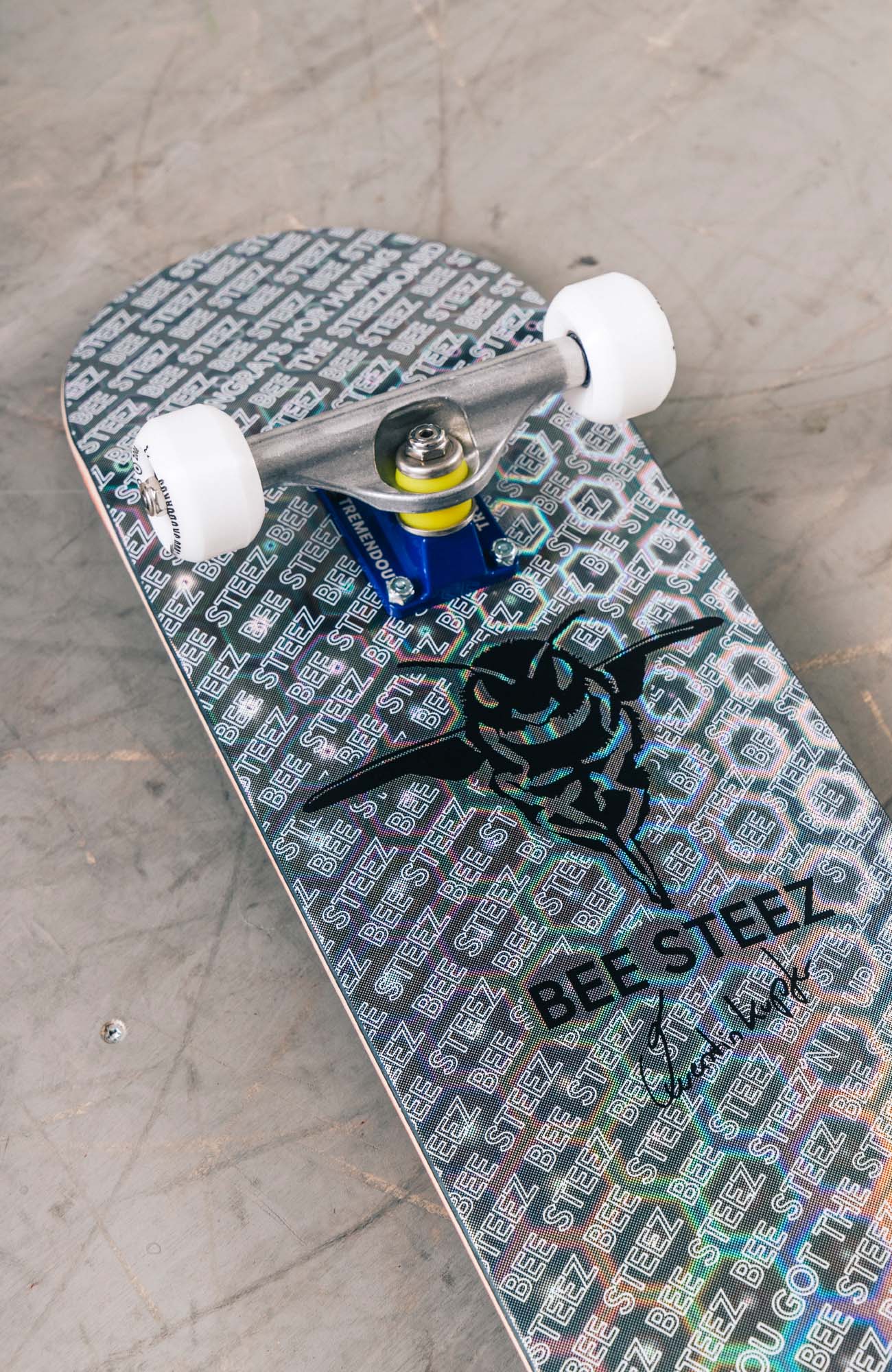 BEE STEEZ Skateboard Prem Complete
